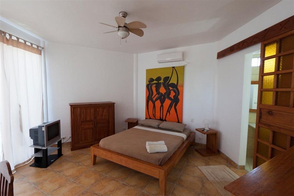 Aissatou 3* Balabag (Boracay)